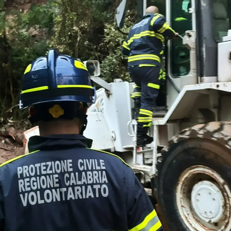 Protezione civile sui luoghi del nubifragio nel Lametino: inizia la conta dei danni per chiedere lo stato di emergenza