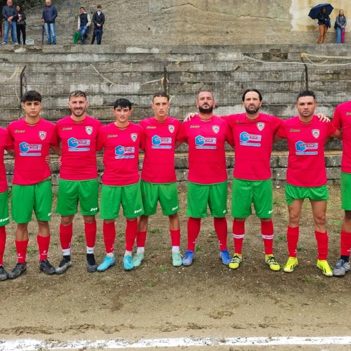 Prima Categoria, la Themesen sogna in grande: un paese intero sostiene la squadra in vetta alla classifica