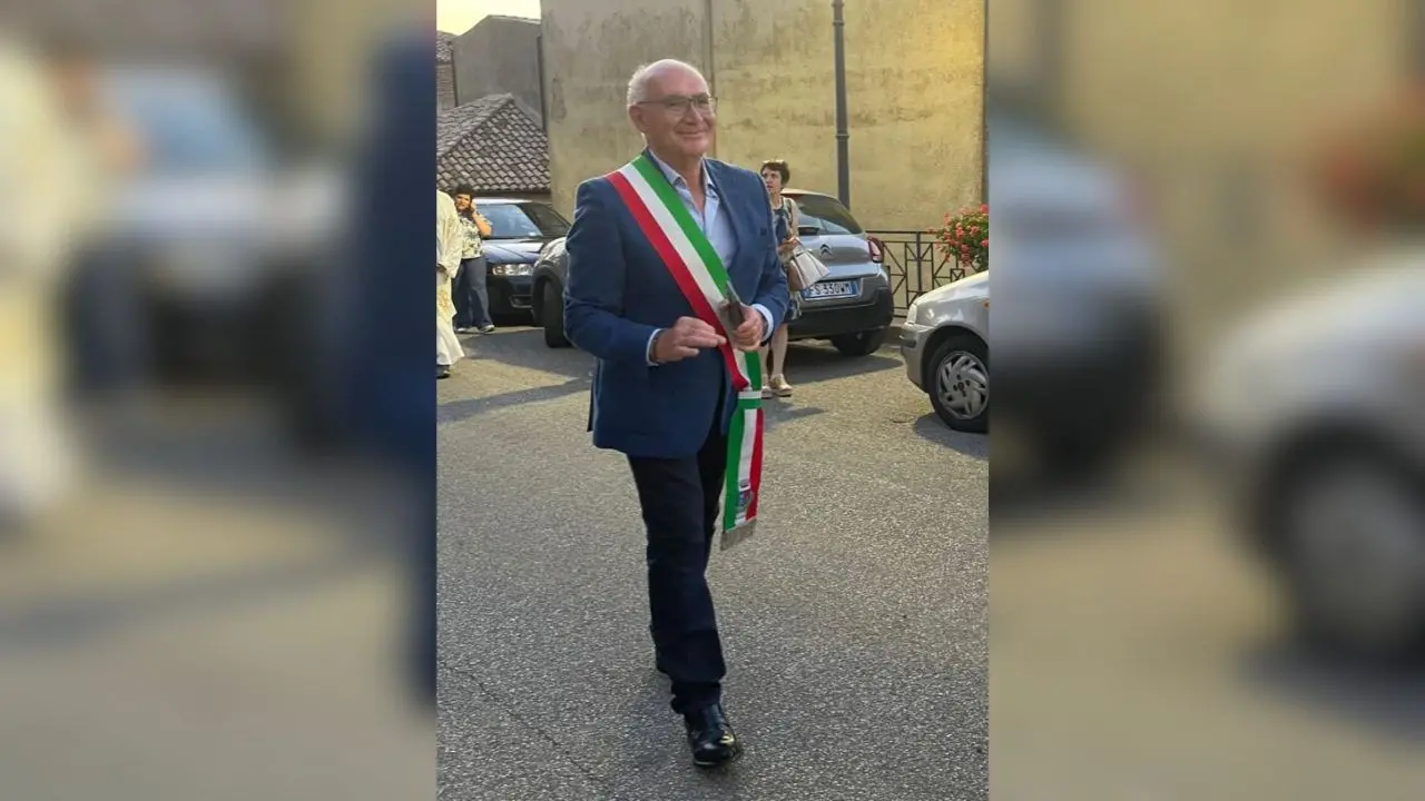 È morto il sindaco di Jacurso Ferdinando Serratore: «Ha messo sempre gli altri prima di se stesso»