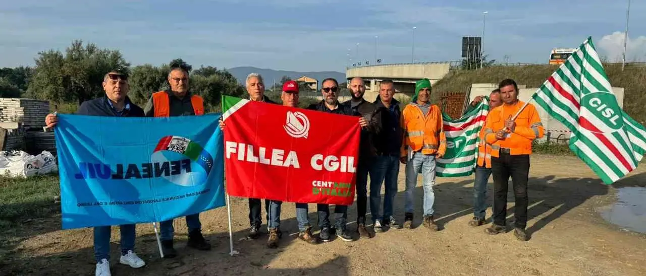 Montalto Uffugo, il cantiere licenzia tutti i lavoratori: sciopero a oltranza e sindacati sul piede di guerra