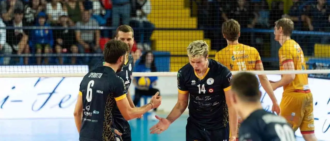 La OmiFer Palmi cerca i primi punti nel campionato di Serie A2 in casa contro Banca Macerata