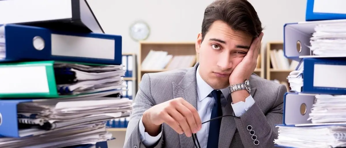 Incubo burocrazia, alle pmi italiane costa 80 miliardi all’anno. Vibo e Crotone le province peggiori