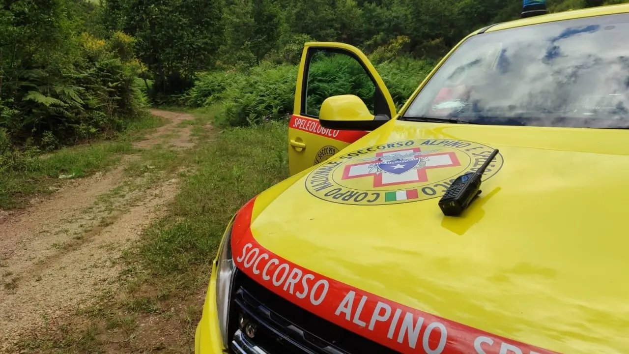 Cerenzia, trovato il corpo senza vita di un 60enne: indagini in corso