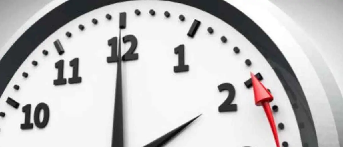 Torna l’ora solare, stanotte lancette indietro: domani si dormirà un’ora in più