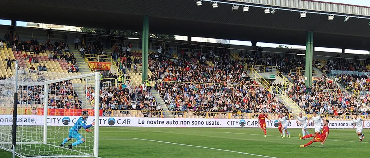 Catanzaro-Sudtirol, le Aquile riprendono il volo: prima Pontisso e poi la doppietta di re Iemmello per il definitivo 3 a 0