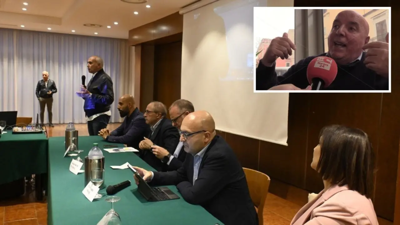 Il convegno del Pd finisce in rissa, Iacucci a Oliverio: «Ti ho fatto da servo per 15 anni». E lui: «Così prendevi appunti»