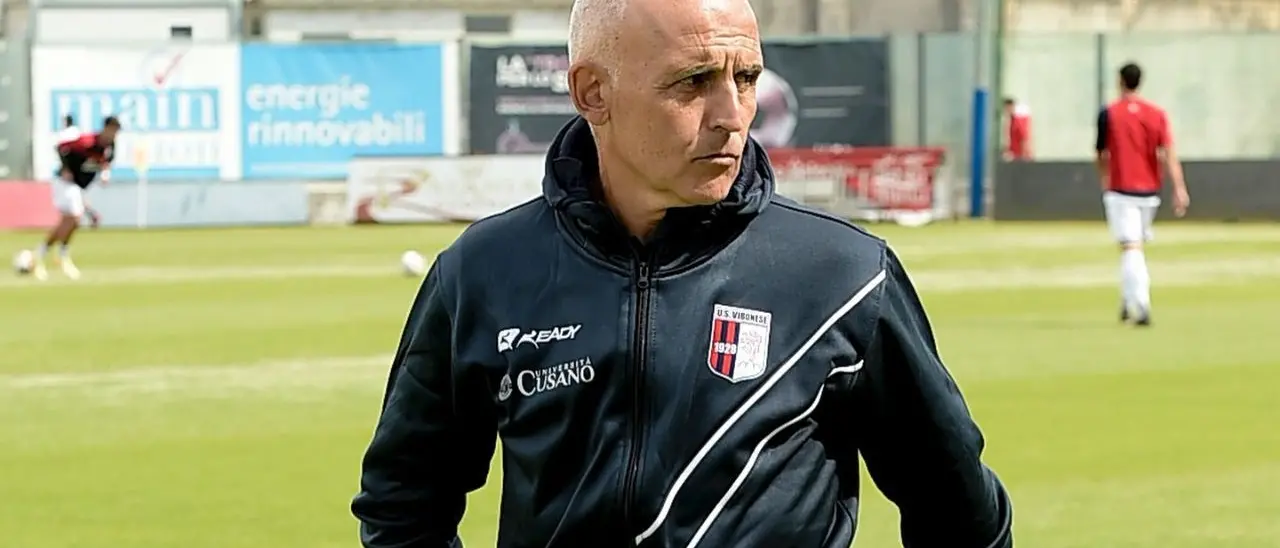 La Vibonese vince a Sant’Agata ed è prima in classifica. Facciolo: «Bravi a non sottovalutare la sfida»