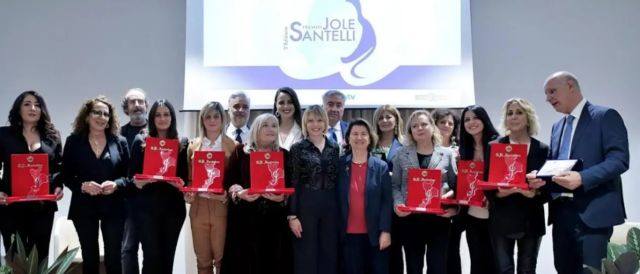 Pizzo accoglie la terza edizione del Premio Jole Santelli, i promotori: «Era innamorata della sua terra»