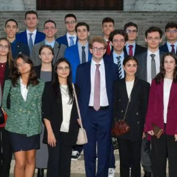 Uno studente di Cosenza tra i 25 Alfieri premiati da Mattarella: per Gabriele Garofalo diploma in 4 anni e passione per il calcio