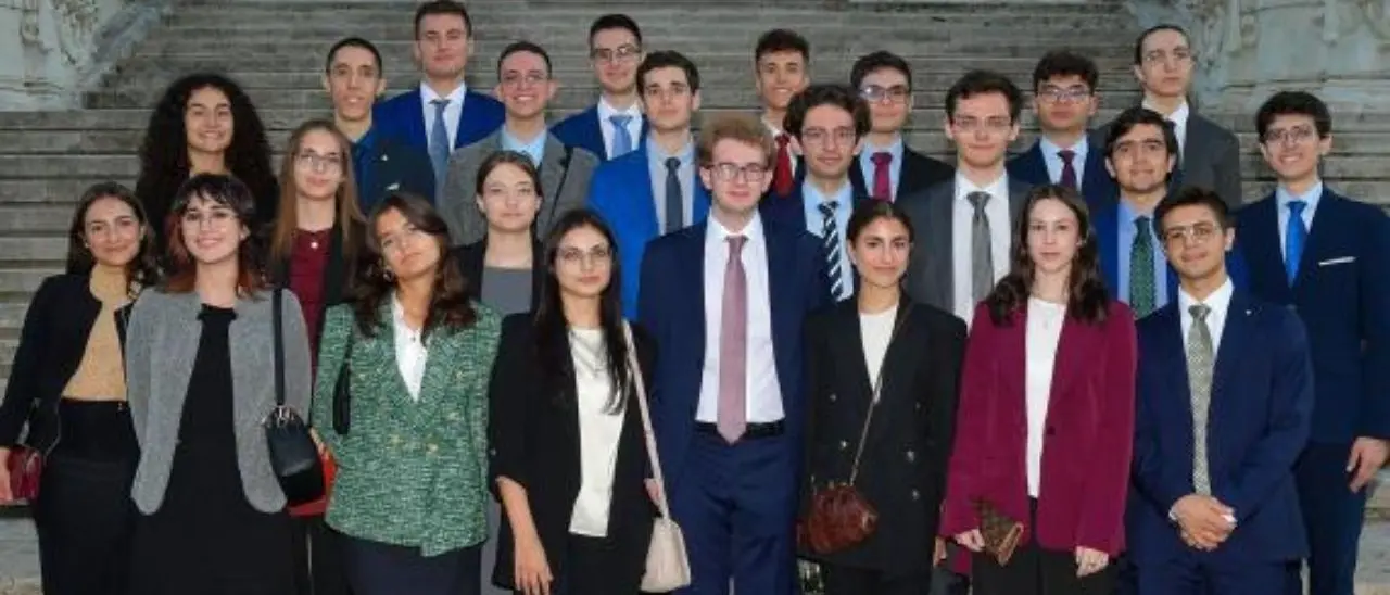 Uno studente di Cosenza tra i 25 Alfieri premiati da Mattarella: per Gabriele Garofalo diploma in 4 anni e passione per il calcio