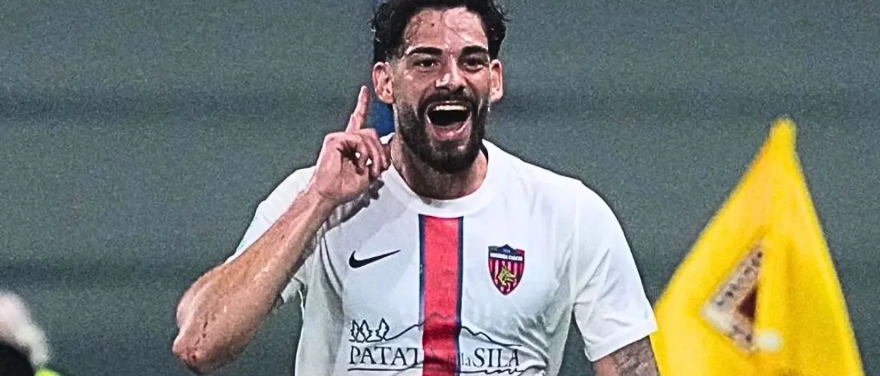 Ricciardi-gol, il Cosenza sbanca Reggio Emilia e si rilancia: tre punti che pesano come macigni