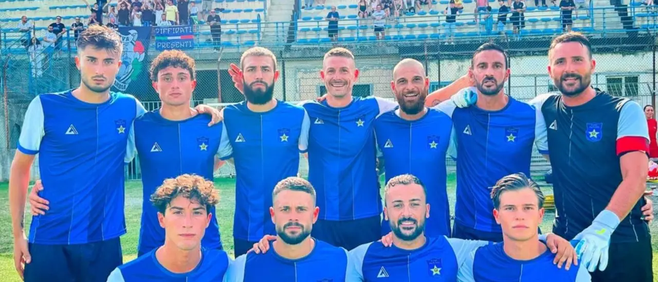 Eccellenza, il confronto con l’anno scorso dopo 7 giornate: Paolana a +11 punti in classifica, crolla il Rende (-11)