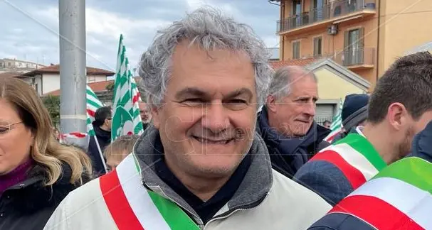 Calopezzati, il PAUR riparte da zero dopo tre anni. L'affondo del sindaco Giudiceandrea contro la Regione: «Ritardi inaccettabili»\n