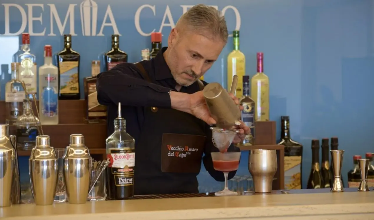 Limbadi, la distilleria Caffo pronta a ospitare la gara “BarTales cocktail competition”