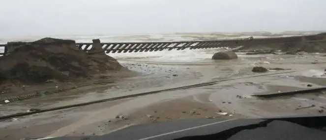 Strade e ferrovie crollate: nove anni fa la tempesta di Halloween che mise in ginocchio la Locride