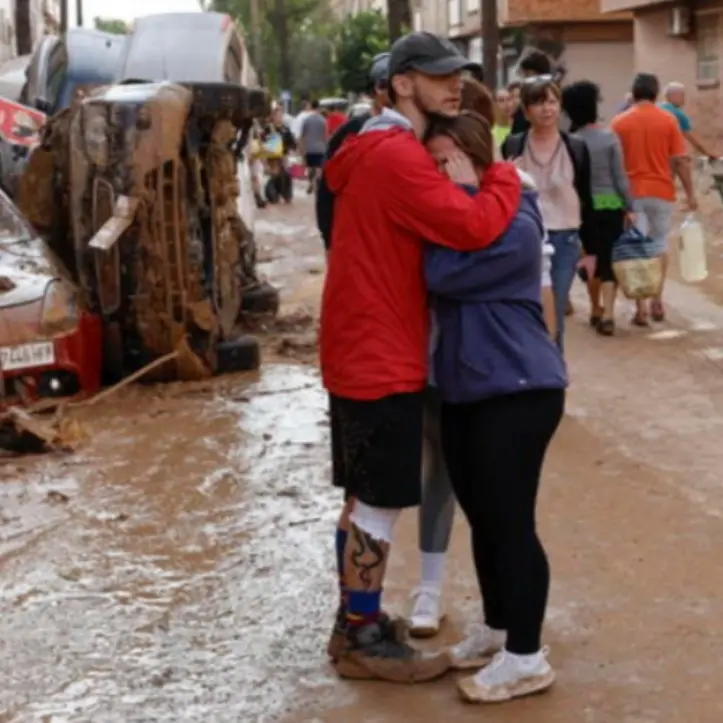 Alluvione in Spagna, il numero delle vittime sale a quota 158. Decine di morti intrappolati nelle auto devastate dal fango
