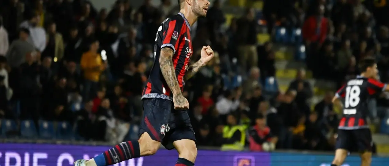 Crotone, a Benevento con vista sui play off e i\u00A0dubbi sul modulo dopo la super prestazione contro il Giuliano\n