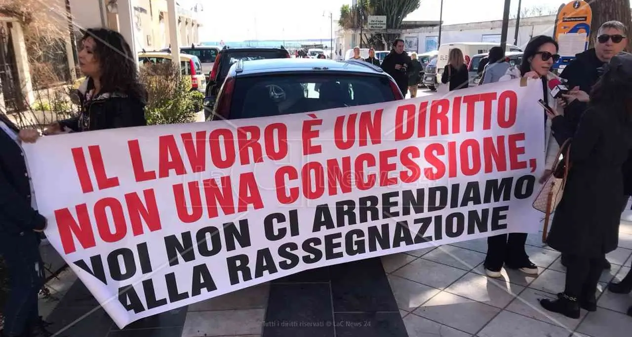 Abramo Customer Care, ancora in stallo la vertenza: i sindacati chiedono garanzie\n