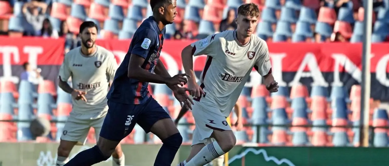 Cosenza, pari e patta con la Salernitana. Florenzi illude i rossoblù, Verdi recupera dal dischetto: 1-1