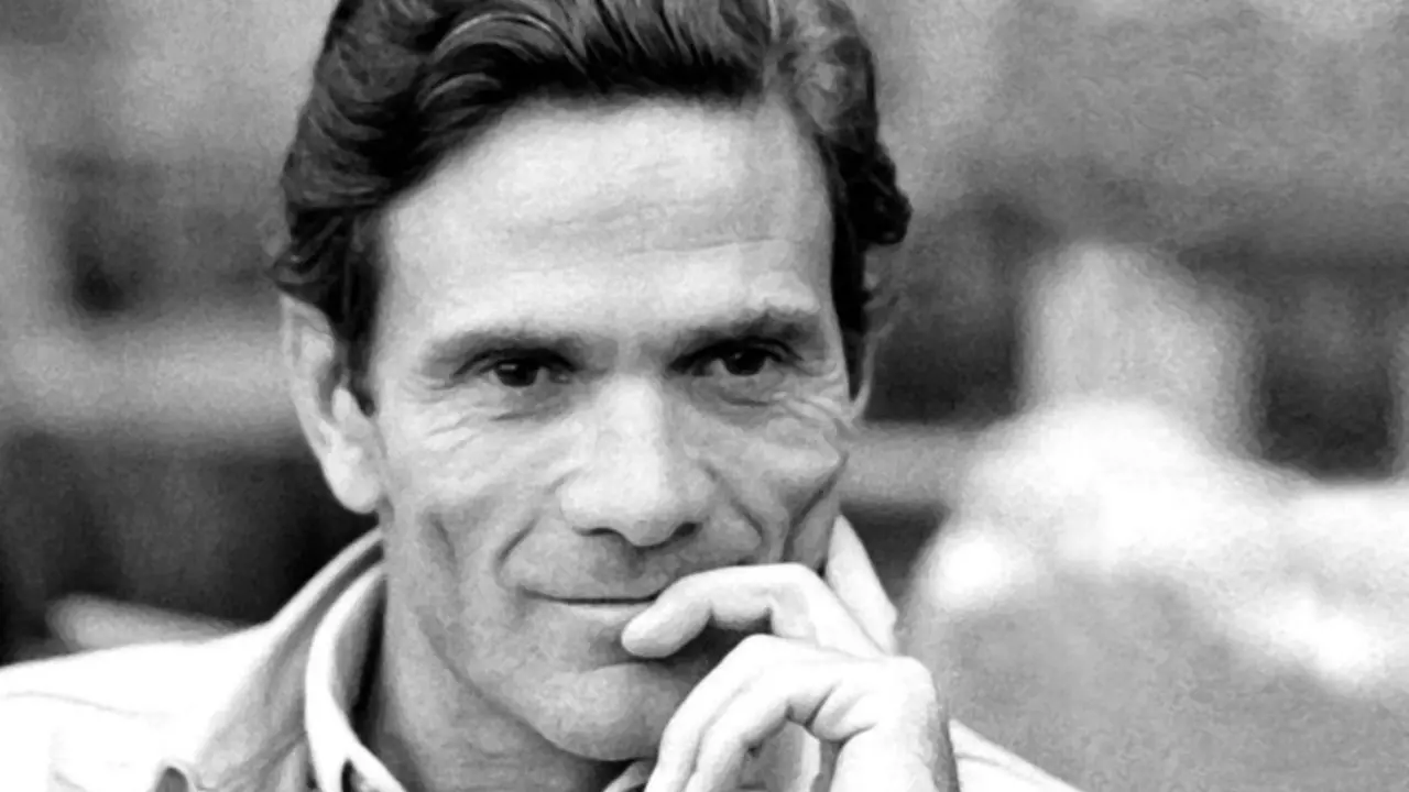 Pier Paolo Pasolini e il suo rapporto con la Calabria: «Qui profumano zagare e limoni, liquirizia e papiri... vorrei viverci e morirci»