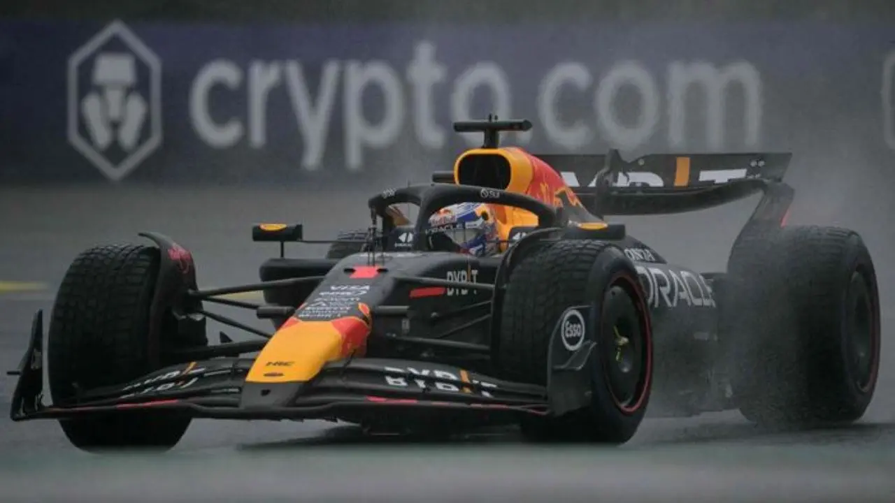 Formula uno, Verstappen vince in Brasile sotto la pioggia e vede il titolo mondiale