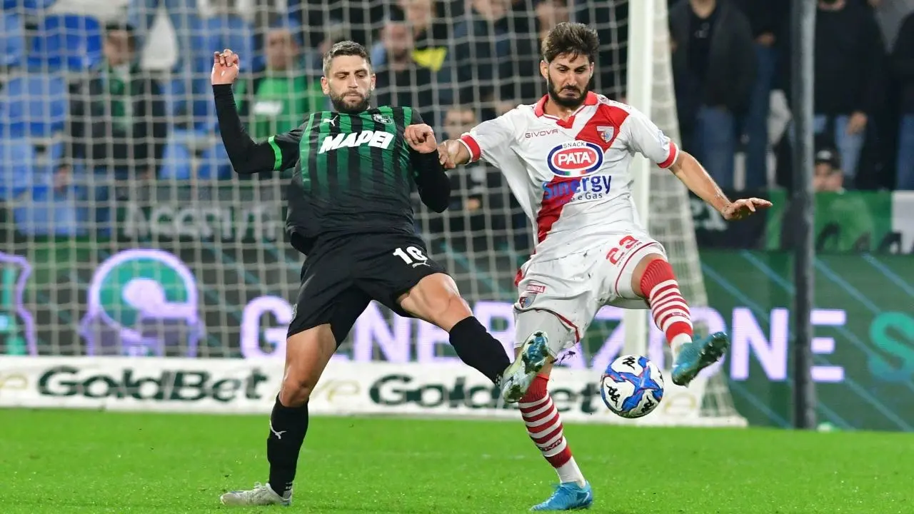 Serie B, il Pisa riprende la marcia in testa. Berardi lancia il Sassuolo, due pareggi per le calabresi