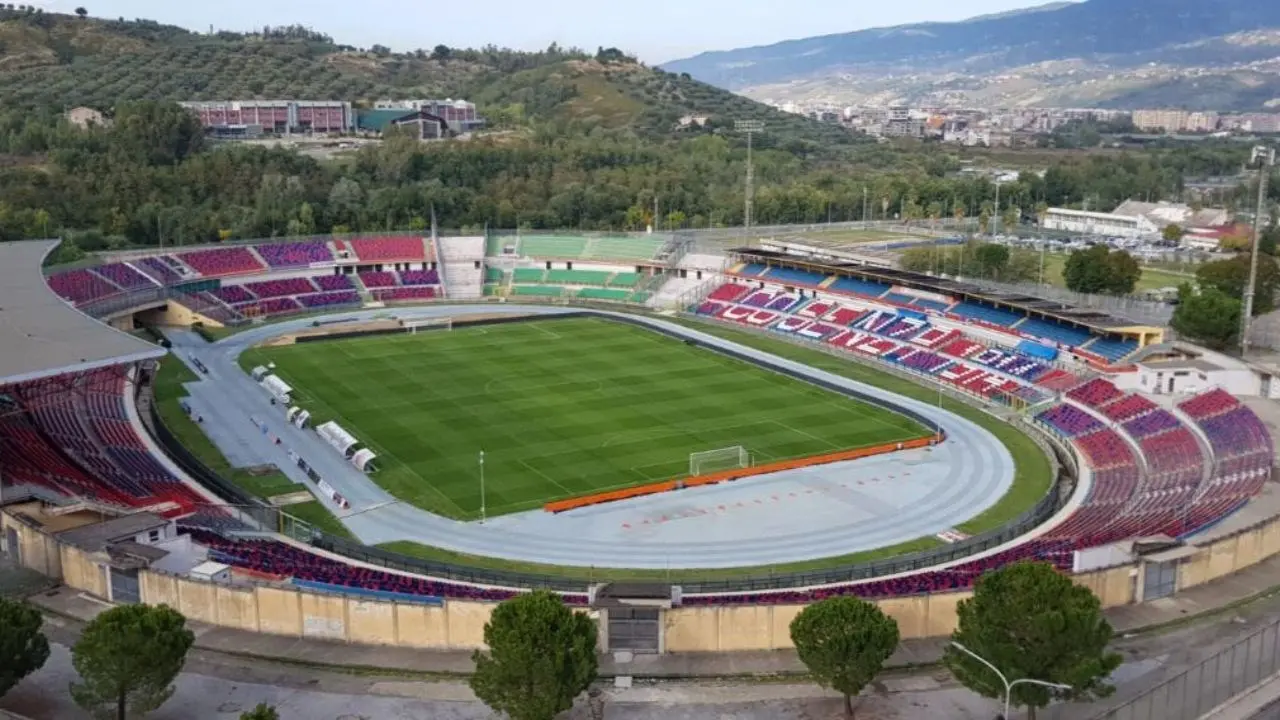 Nuovo passo in avanti per il restyling dello stadio Marulla, a Cosenza consiglio comunale propedeutico al finanziamento di 7 milioni