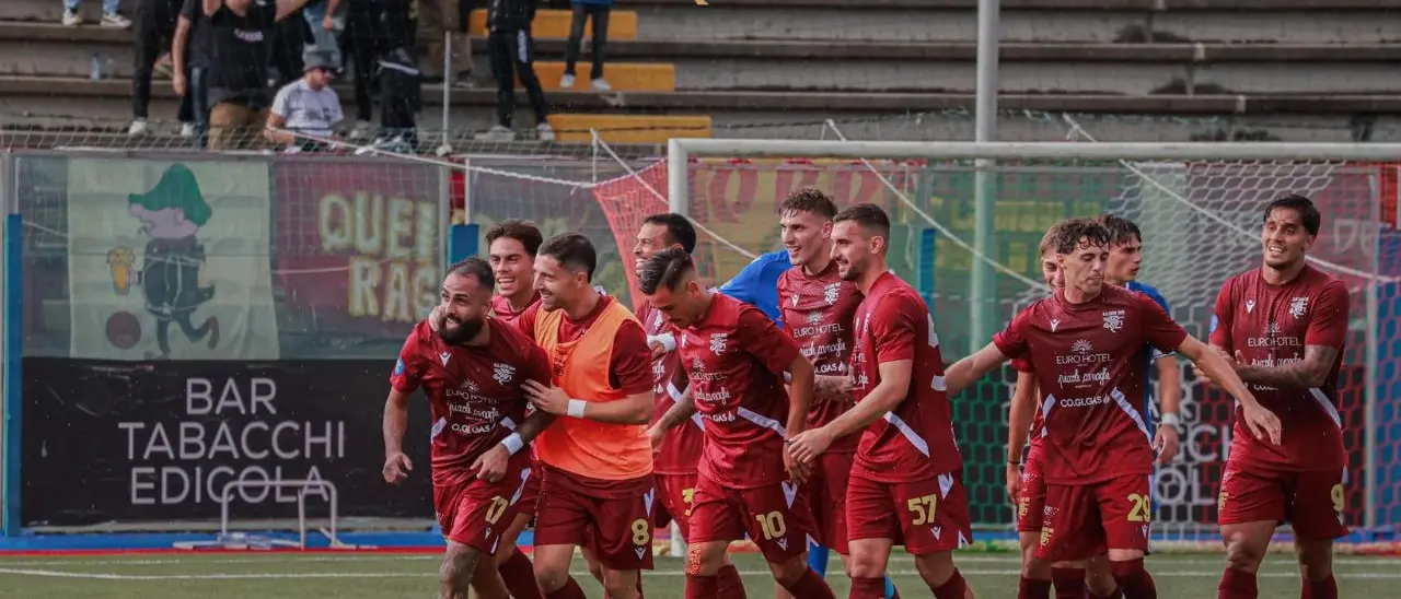 Serie D, il confronto con l’anno scorso dopo dieci turni: il Locri (+8) vola sulle ali del Cavallo Alato. Buon +5 per la Reggina. Vibonese, vetta con un punto in meno