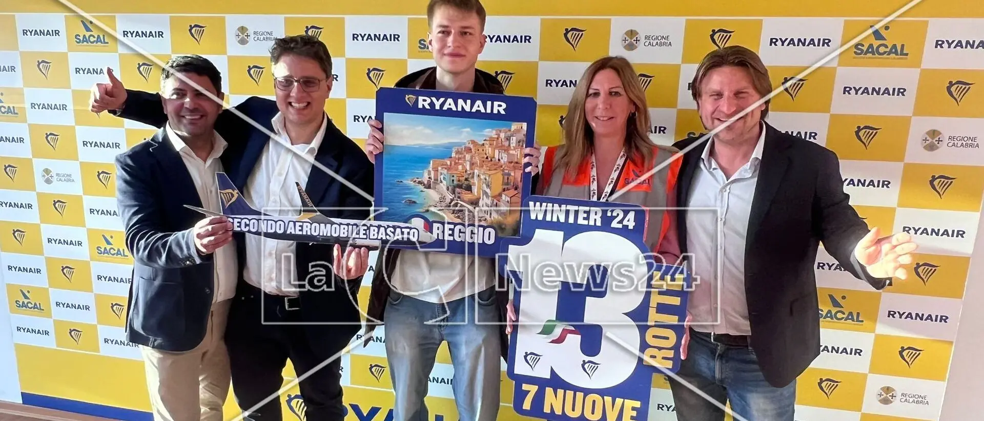 Ryanair celebra a Reggio Calabria 200mila passeggeri e inaugura 7 nuove rotte invernali con il secondo aereo basato\n