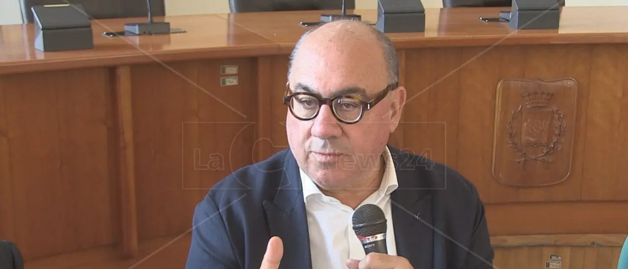 Sanità, Guccione (Pd): «Gli specializzandi all'Annunziata di Cosenza? Ottima notizia ma\u00A0mancano ancora 300\u00A0posti letto»\n