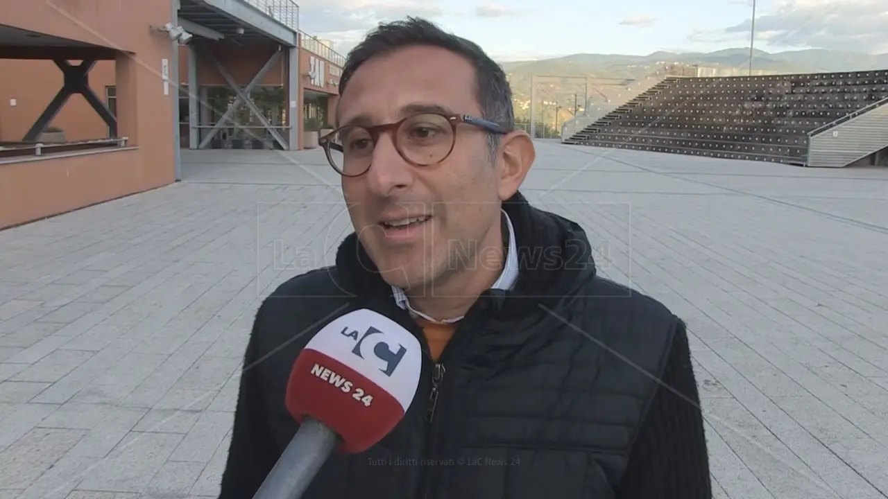 <p>Il docente universitario Francesco Valentini</p>\\n