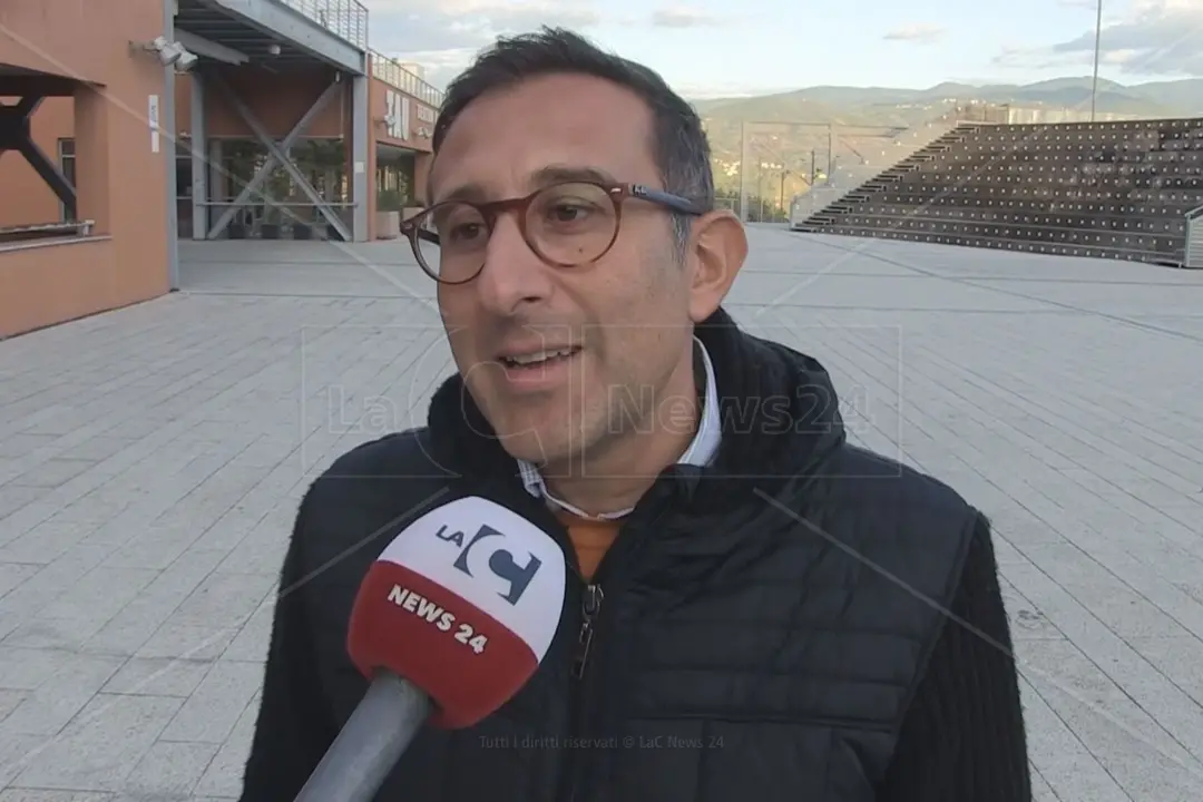 <p>Il docente universitario Francesco Valentini</p>\\n