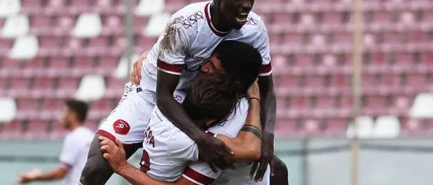 Coppa Italia Serie D, missione compiuta per la Reggina: gli amaranto stendono l’Acireale 2-1 e superano il turno