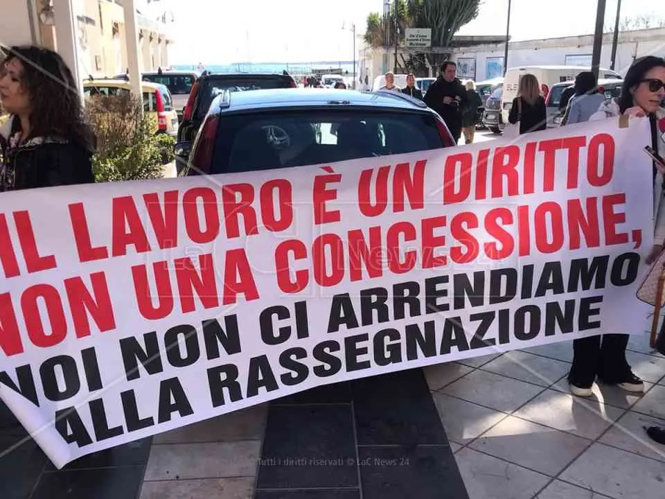 Vertenza Abramo, la Regione illustra al Ministero il piano per salvare mille posti di lavoro. Tavolo aggiornato al 27 novembre