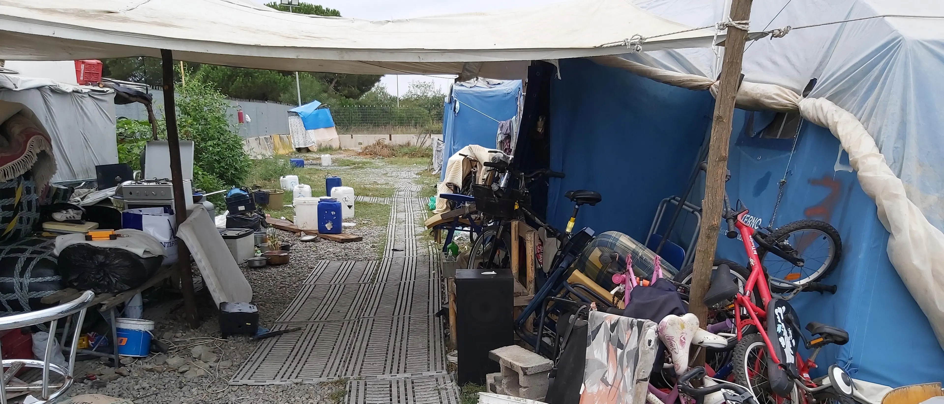 Un nuovo villaggio e un’azienda agricola al posto della tendopoli:\u00A0così San Ferdinando vuole lasciarsi alle spalle l’emergenza migranti\u00A0\n