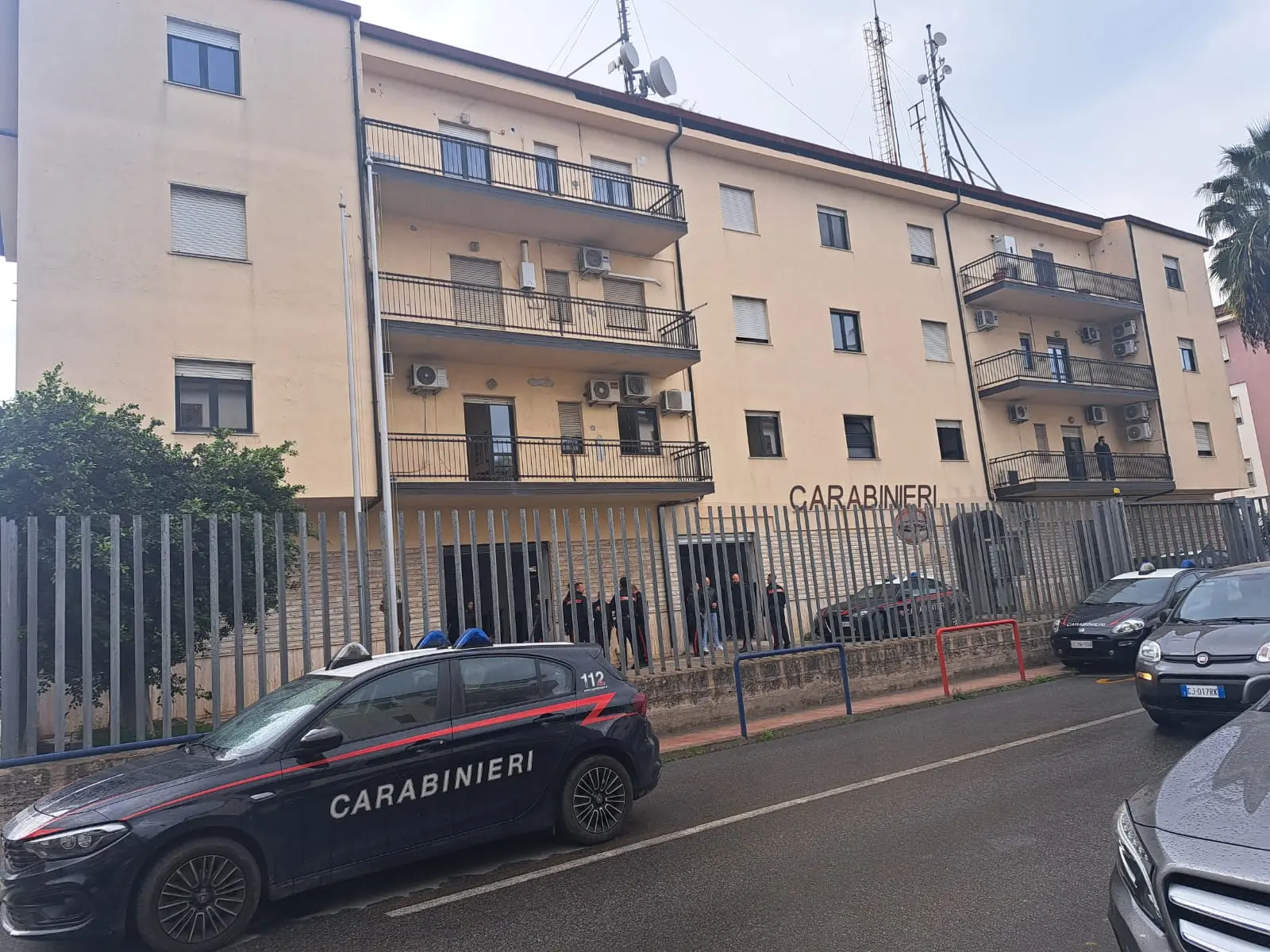 Corigliano Rossano, blitz dei carabinieri contro immigrazione clandestina e occupazioni abusive\n