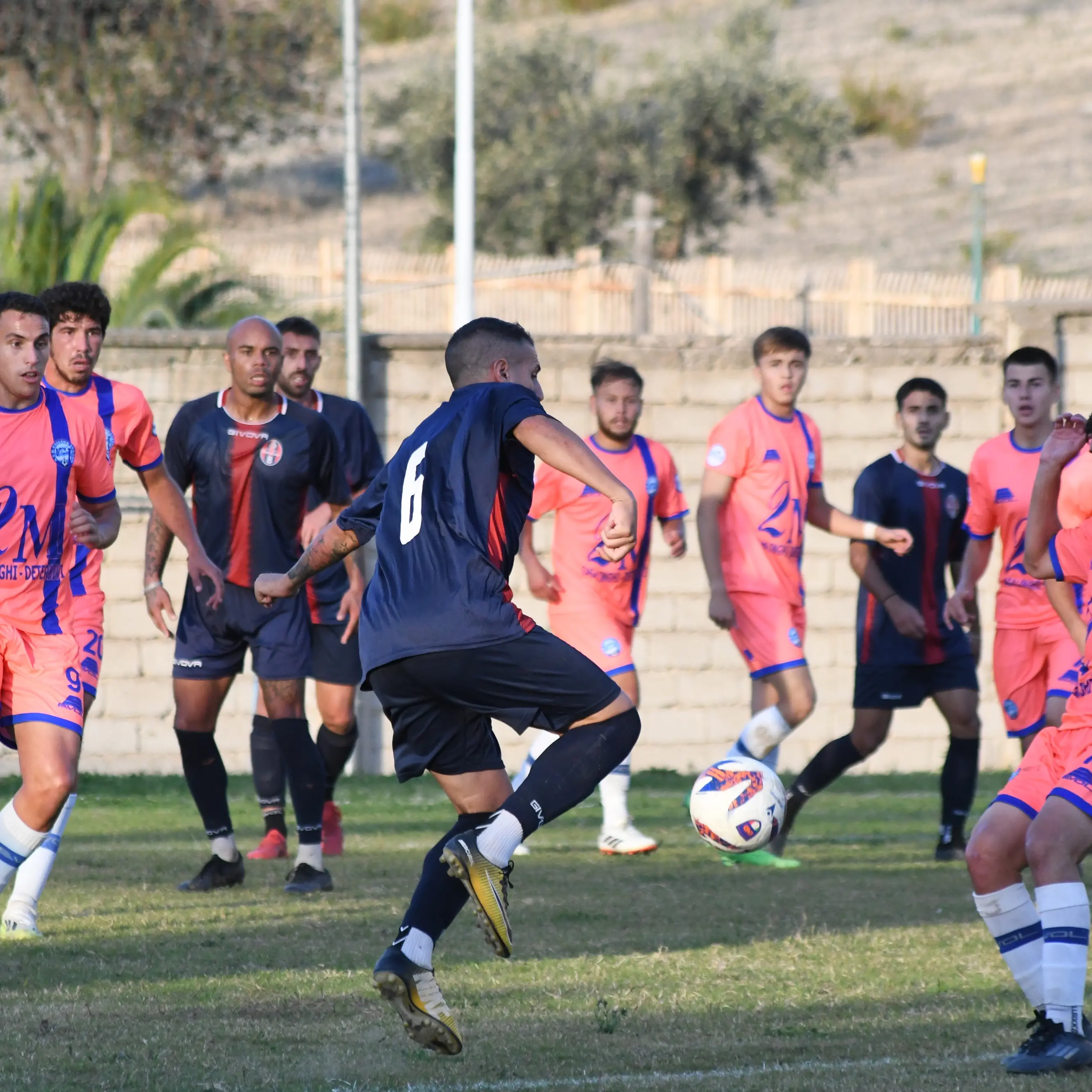 Nella nona giornata la capolista Rossoblù Luzzi riceve il Mesoraca mentre Trebisacce punta alla vittoria a Scalea\n