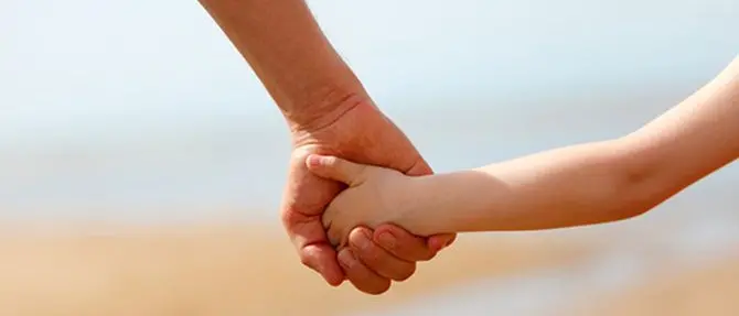 Bambini e ragazzi allontanati dalle famiglie, l’associazione Agape: «In Calabria sono 600, vivono in un limbo»\n\u00A0\n