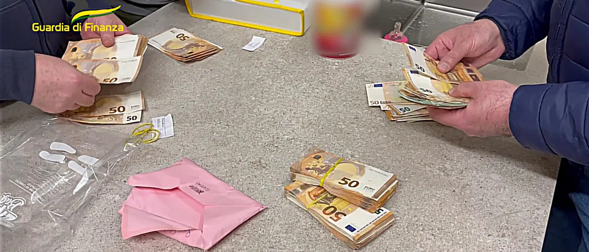 False fatture e frodi fiscali, 15 indagati e maxi sequestro da 8 milioni di euro: l’inchiesta coinvolge anche la Calabria\n