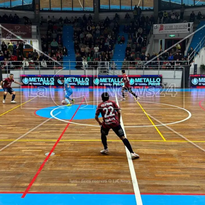 Pirossigeno Cosenza, rinviato il match contro il Meta Catania per maltempo: ora testa al Manfredonia\n