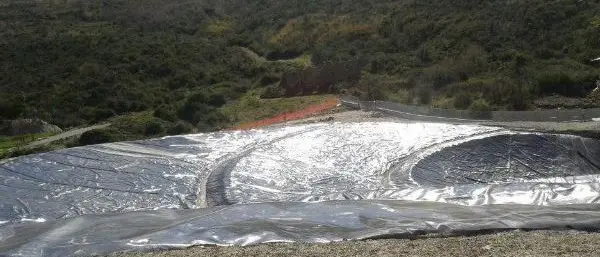 Sequestrata la discarica di Scala Coeli: cinque indagati per disastro ambientale dopo lo sversamento di percolato del 2023\n