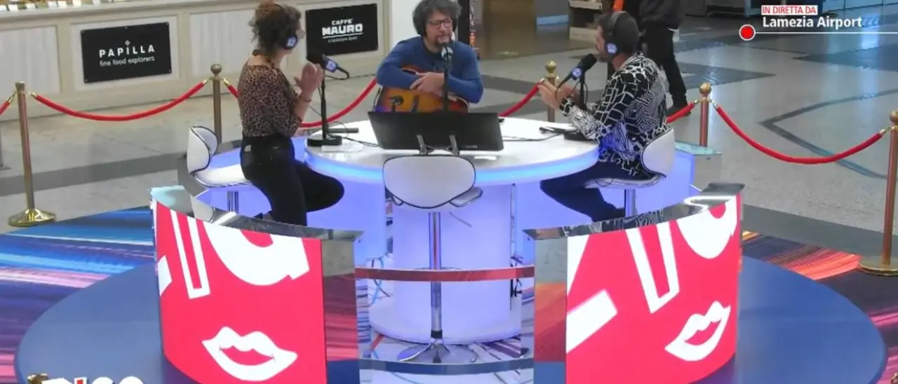 A Zigo Zago Eraldo Corti: «”Canzoni francesi tristi”? No, la mia musica è vita»\n