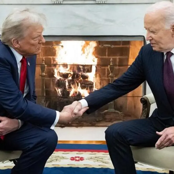 Trump ringrazia Biden: «Apprezzo l’invito». L’incontro alla Casa Bianca raccontato nello speciale di LaC Tv, ecco com’è andata\n