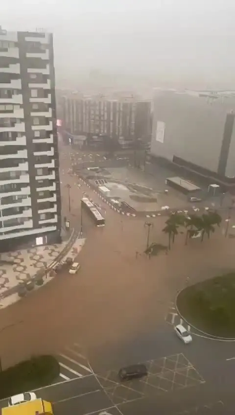 Maltempo in Spagna, allagamenti a Malaga: ospedale\u00A0inondato e 3mila evacuati