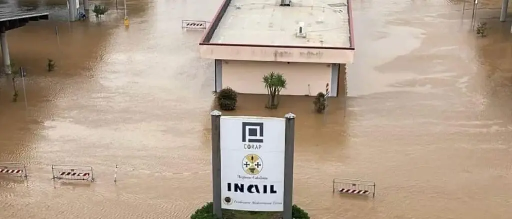 Da eccellenza mai nata a nave alla deriva: la paralisi di Fondazione Terina che deve gestire (anche) i disastri dell’alluvione a Lamezia\n