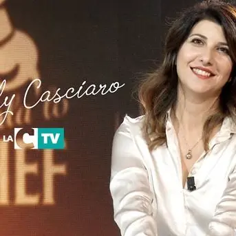 Emily Casciaro, l'equilibrio elegante tra temi sociali ed enogastronomia