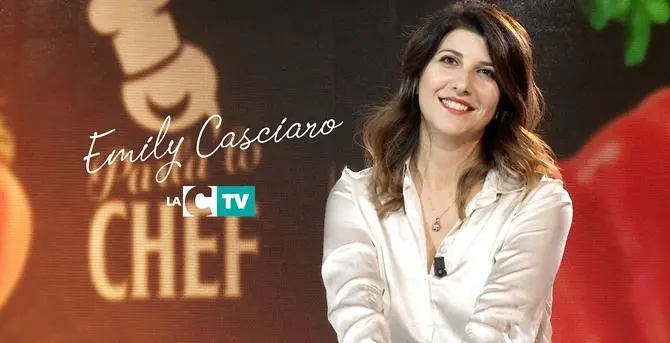 Emily Casciaro, l'equilibrio elegante tra temi sociali ed enogastronomia