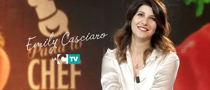 Emily Casciaro, l'equilibrio elegante tra temi sociali ed enogastronomia