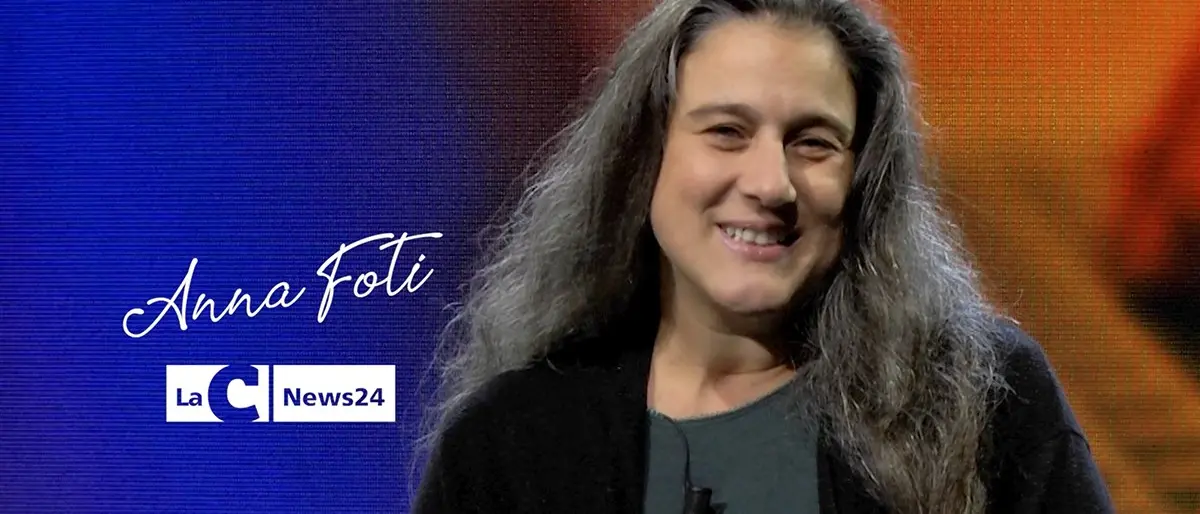 Il giornalismo come impegno civile e sociale, Anna Foti si racconta