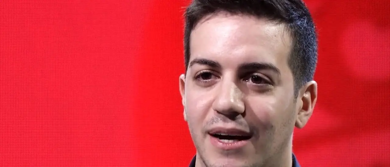 Tonino Raco, l’amore per il giornalismo e la scelta di rimanere in Calabria: «Il mio sogno? Condurre il tg»